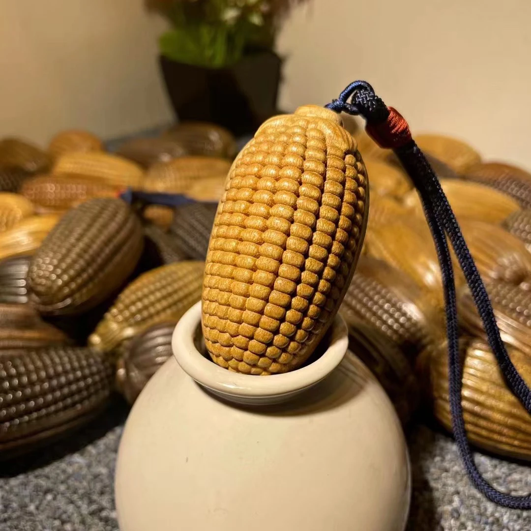 金丝楠木小叶桢楠玉米手把件