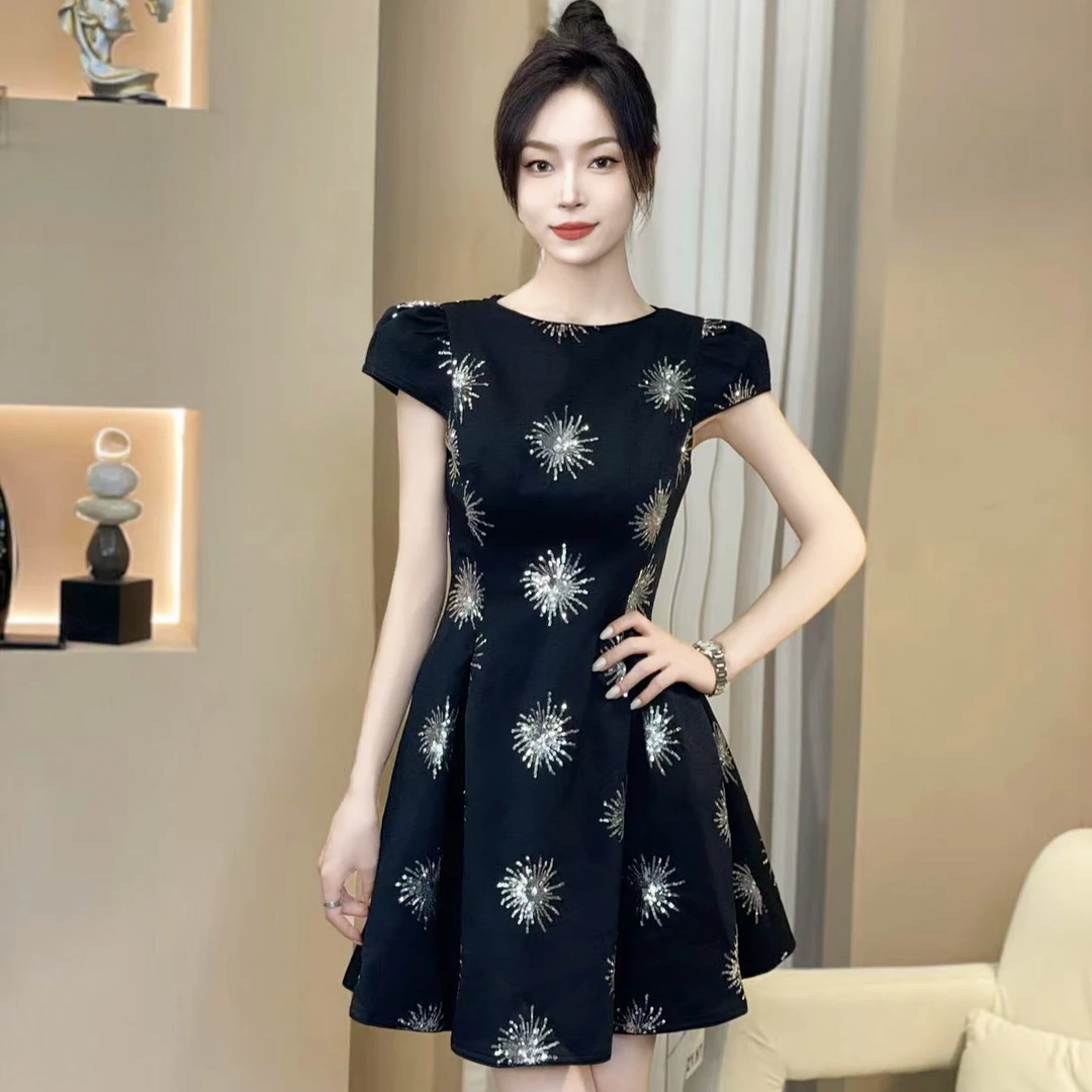 【宴会女王】夏季新款小众透气时尚气质小个显瘦收腰女连衣裙 30920