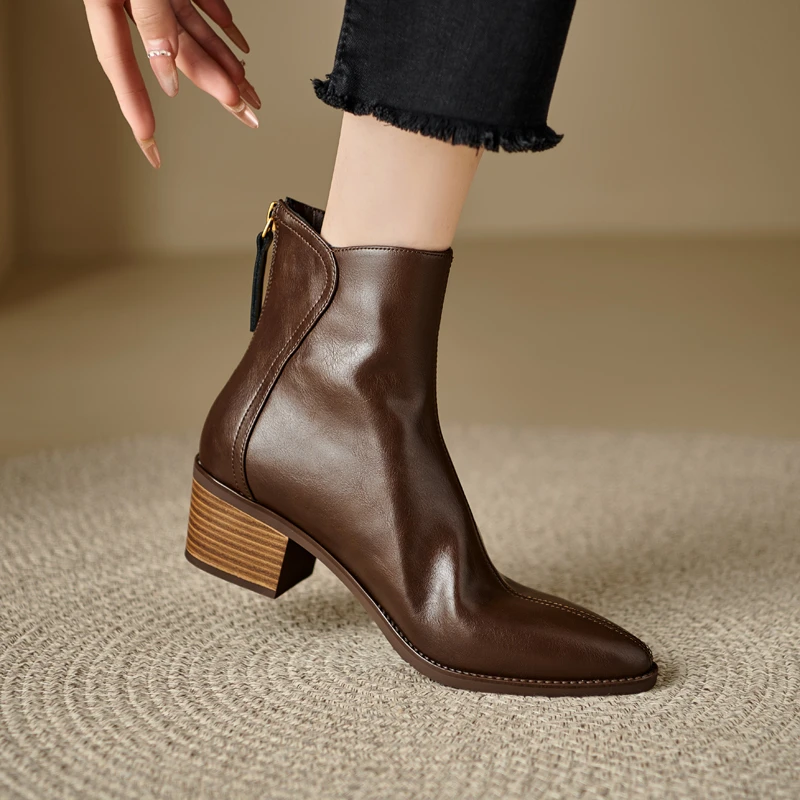 【诗博尼】【5cm】牛皮/猪皮/猪皮34-41新款后拉链复古尖头粗跟短靴女