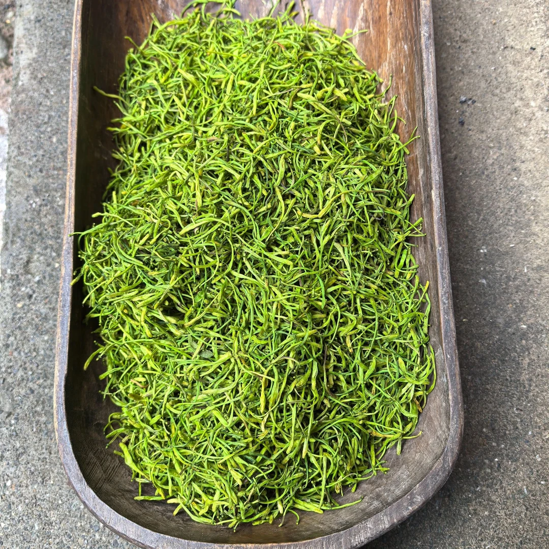 （万源市黑宝山镇）茶园村农家自产金银花（100克）