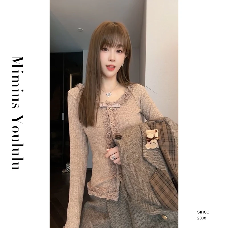 【mimius】&B游鹿鹿【胡桃木槿】蕾丝木耳边纯欲针织衫 F07360