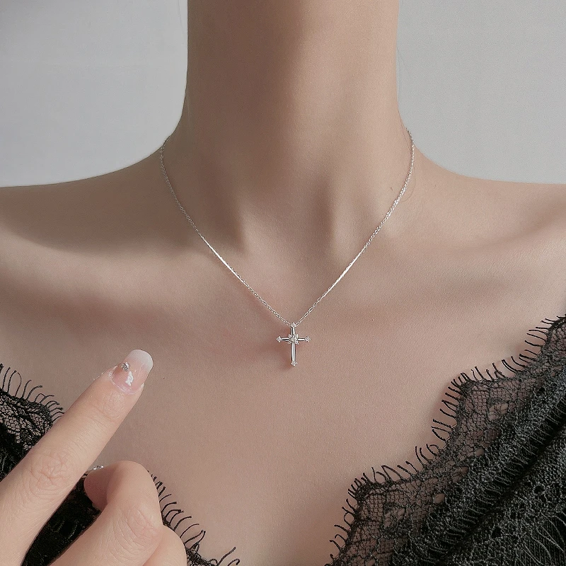坠链均925银 925纯银十字架项链女轻奢小众高级设计感吊坠2023年