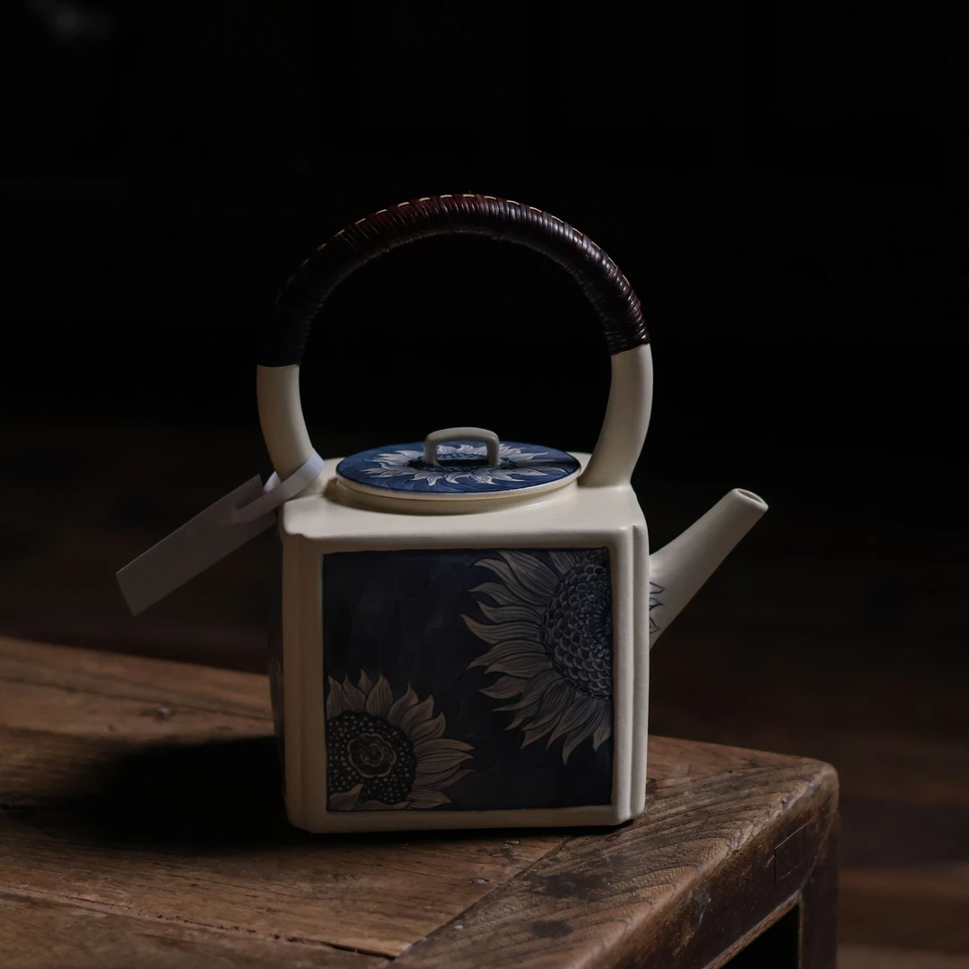 【小田甄陶】太阳花-梵山堂-四方壶-大-700CC（W0552）