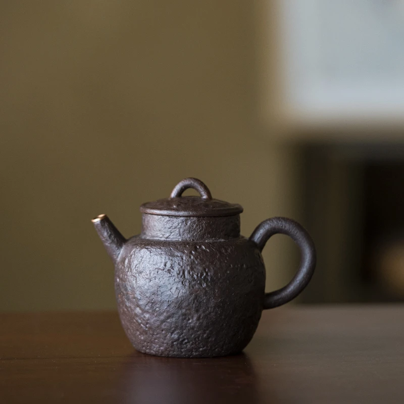 【小田甄陶】八号- 梵山堂-紫砂壶手捏-110CC（W0078）