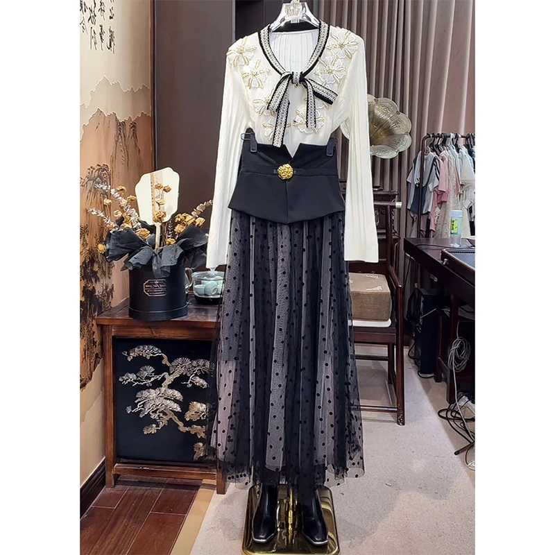 芙娜妮法式圆领秋季新款波点半身裙设计感小众长袖两件套F2431907