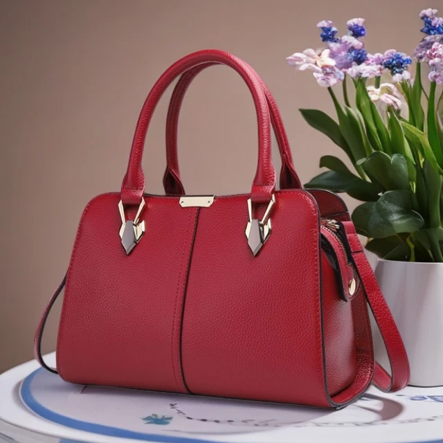 红色百搭真皮妈妈包大气中老年肩包牛皮质感女士包婚礼手提包女包