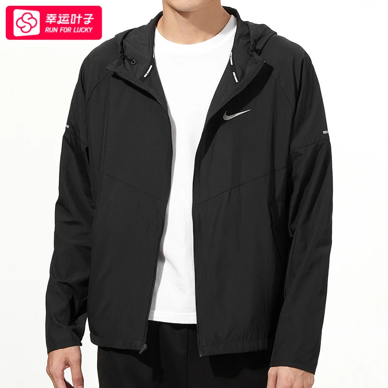Nike耐克男子跑步夹克上衣夏新款梭织连帽薄款运动外套DD4747-010