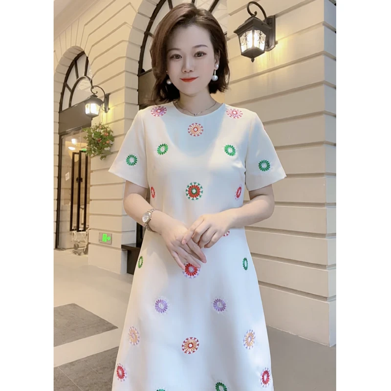 夏季新款重工刺繡气质定位复古女装连衣裙31206