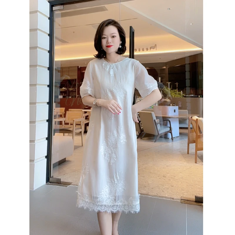 2025夏季薄款轻便减龄立体花朵宽松大码女装连衣裙24225