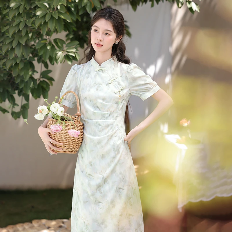 《清风绿浮》新中式浅绿色日常古风收腰小众春夏薄款清冷风旗袍裙