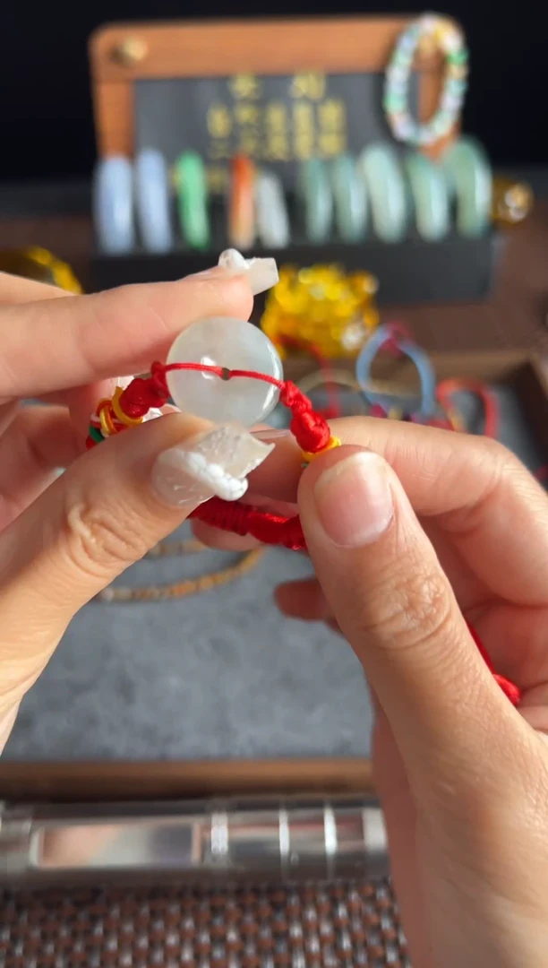 【闪购商品】翡翠手绳未镶嵌611