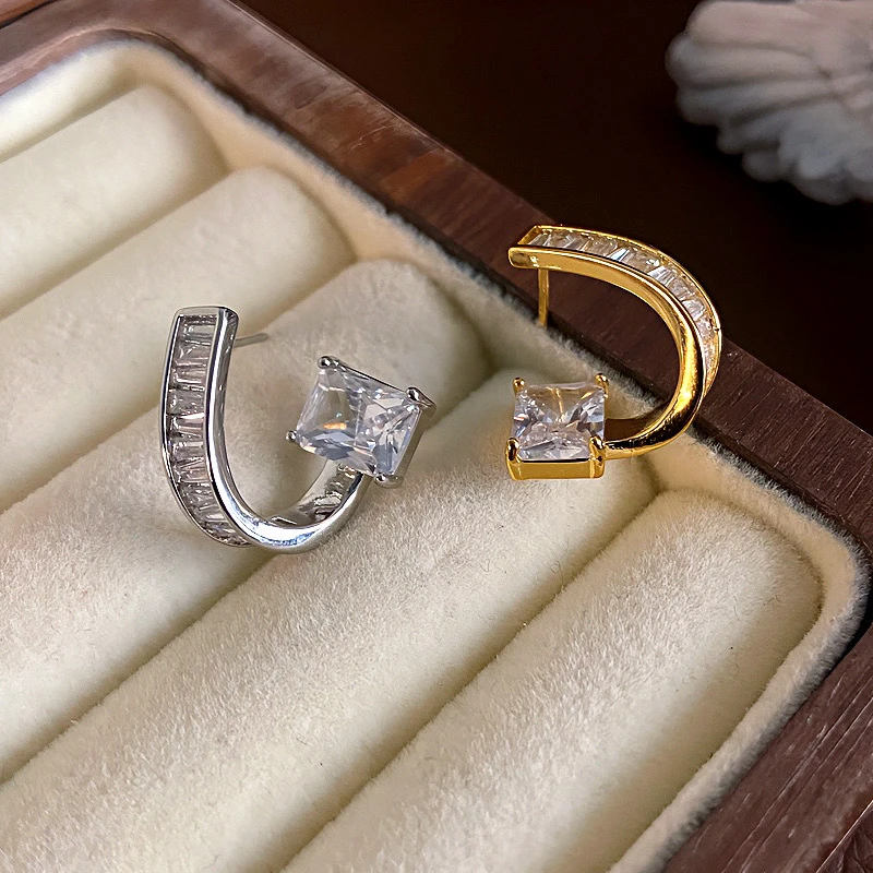 铜合金耳饰 森系简约甜美锆石耳夹蚊香盘气质高级感轻奢百搭精致