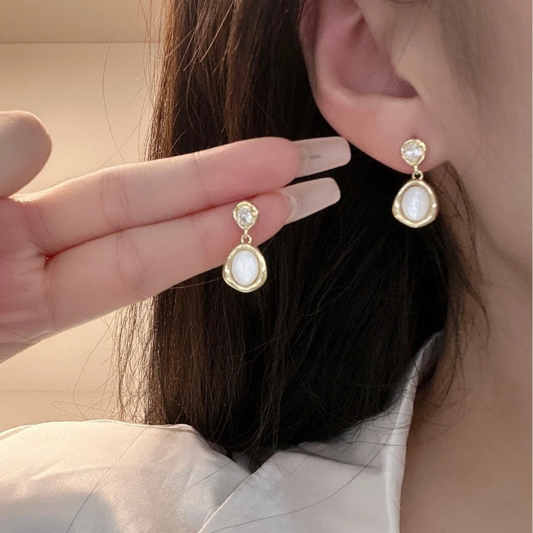 铜合金耳饰 锆石椭圆吊坠金属耳夹时尚气质精致高级蚊香盘无耳洞