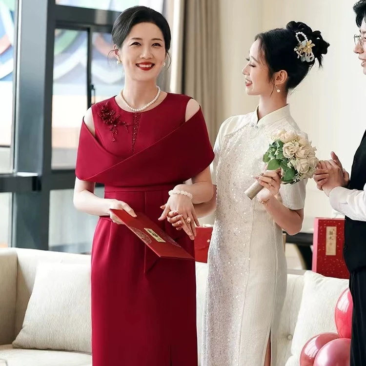 云阔高端气质结婚喜婆婆丈母娘高贵年轻婚宴装连衣裙主持礼服女