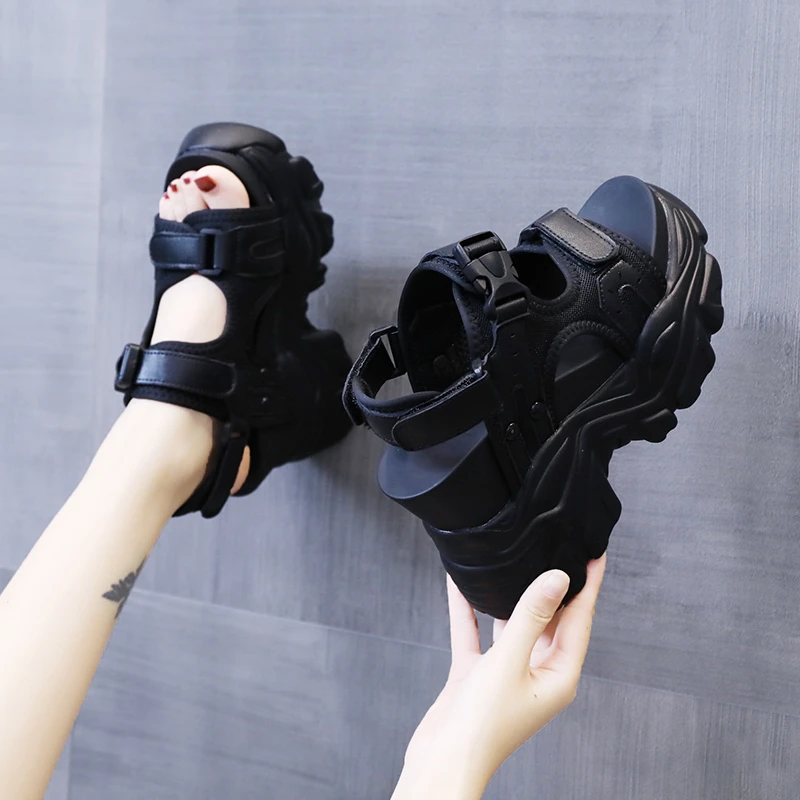 坡跟凉鞋女2025新款夏季高跟百搭仙女风时尚外穿厚底休闲沙滩鞋女