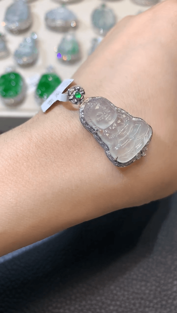 【闪购商品】翡翠吊坠(不含链)18K金镶嵌D8