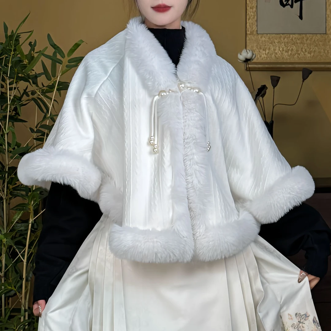 媚海棠冬季上新复古国风披肩斗篷日常百搭