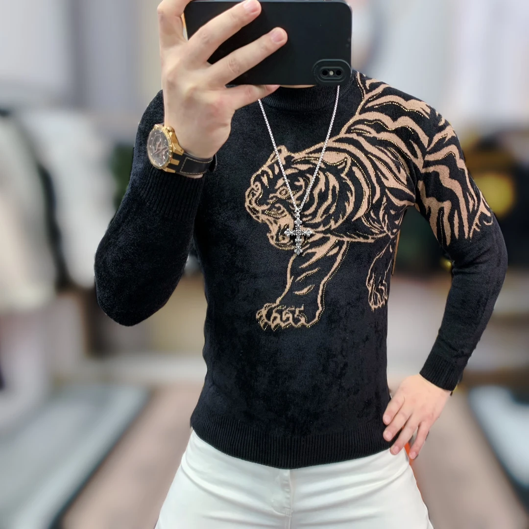 阿凯严选  欧洲站秋冬新款男士潮流针织不起球摩卡绒毛衣修身打底