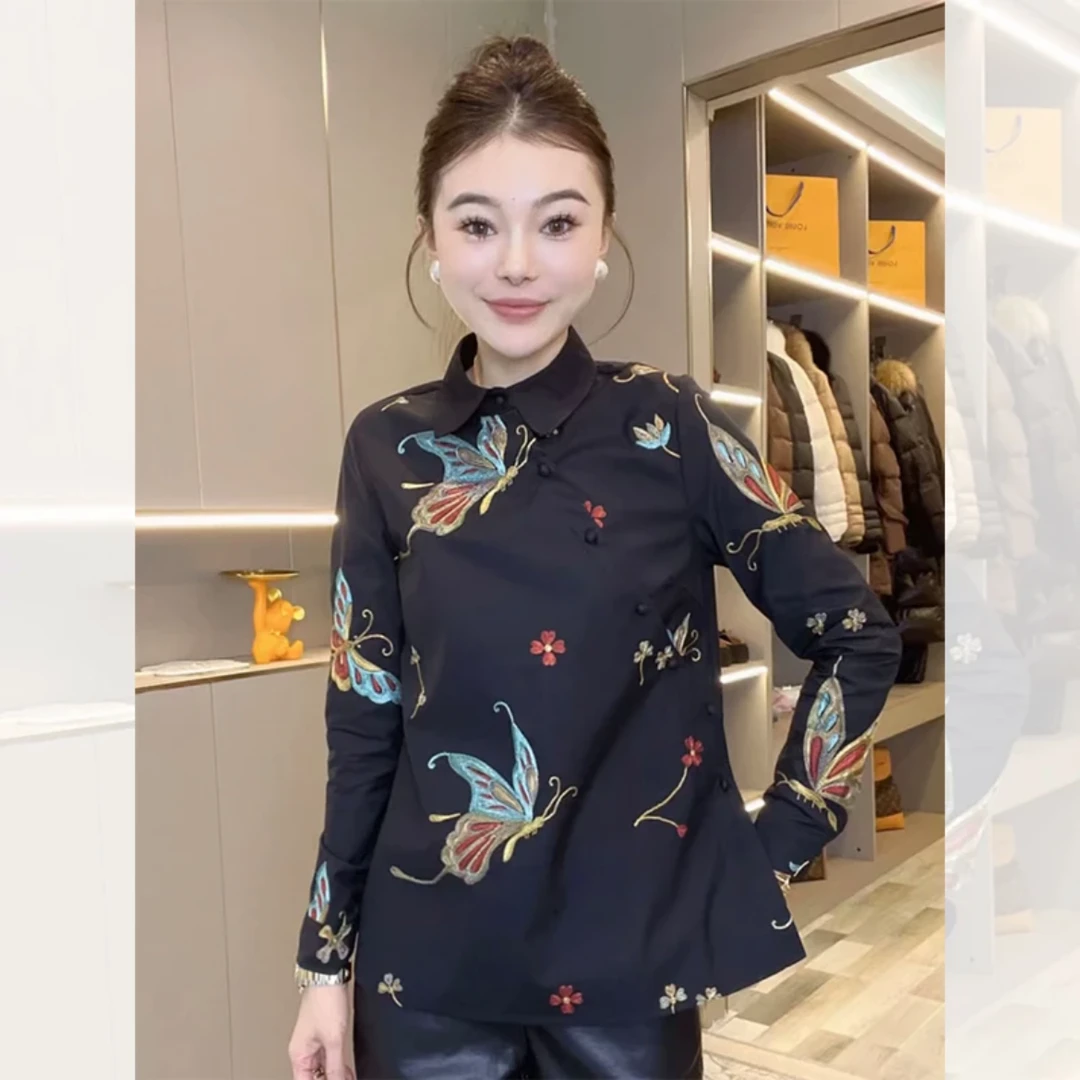 月➕2024新款蝴蝶重工刺绣娃娃领长袖衬衫女时尚气质复古国风上衣