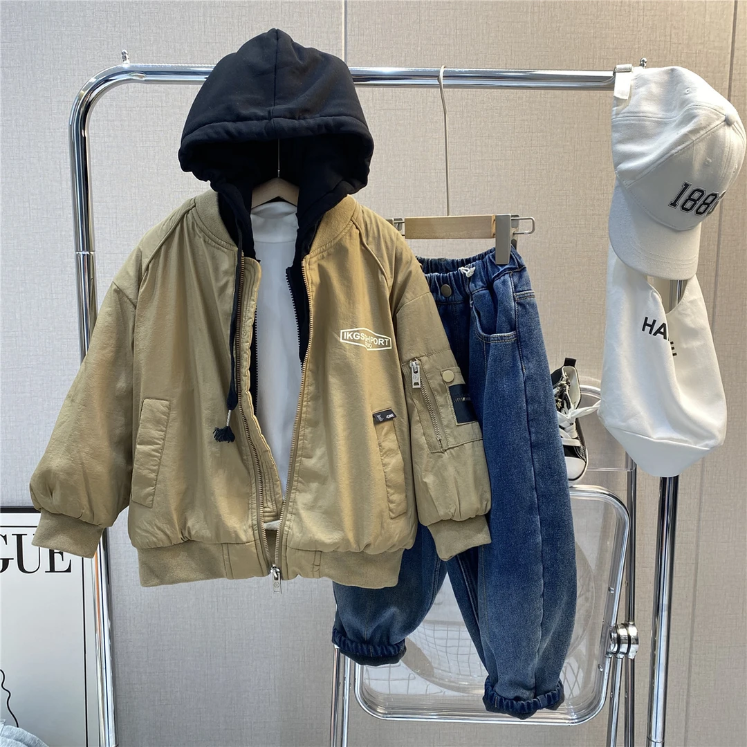 吴小越ZB925儿童加厚加绒冬季设计款飞行服外套休闲运动假两件