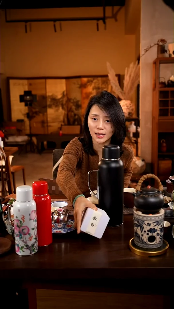 【闪购商品】叙白带黑色壶-大号