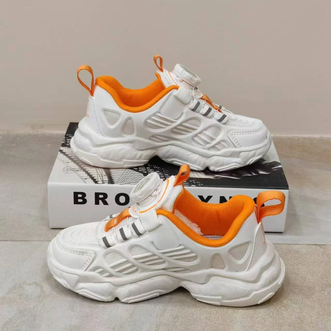 童鞋四季女童旋转纽扣跑步儿童运动鞋男童休闲鞋677