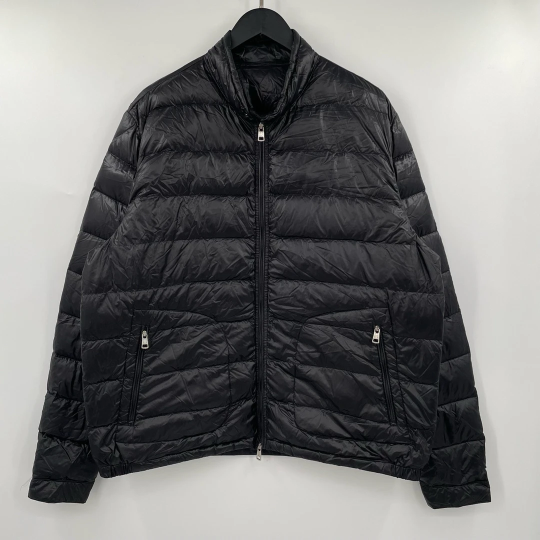 Moncler 黑色袖标羽绒夹克 7 95新