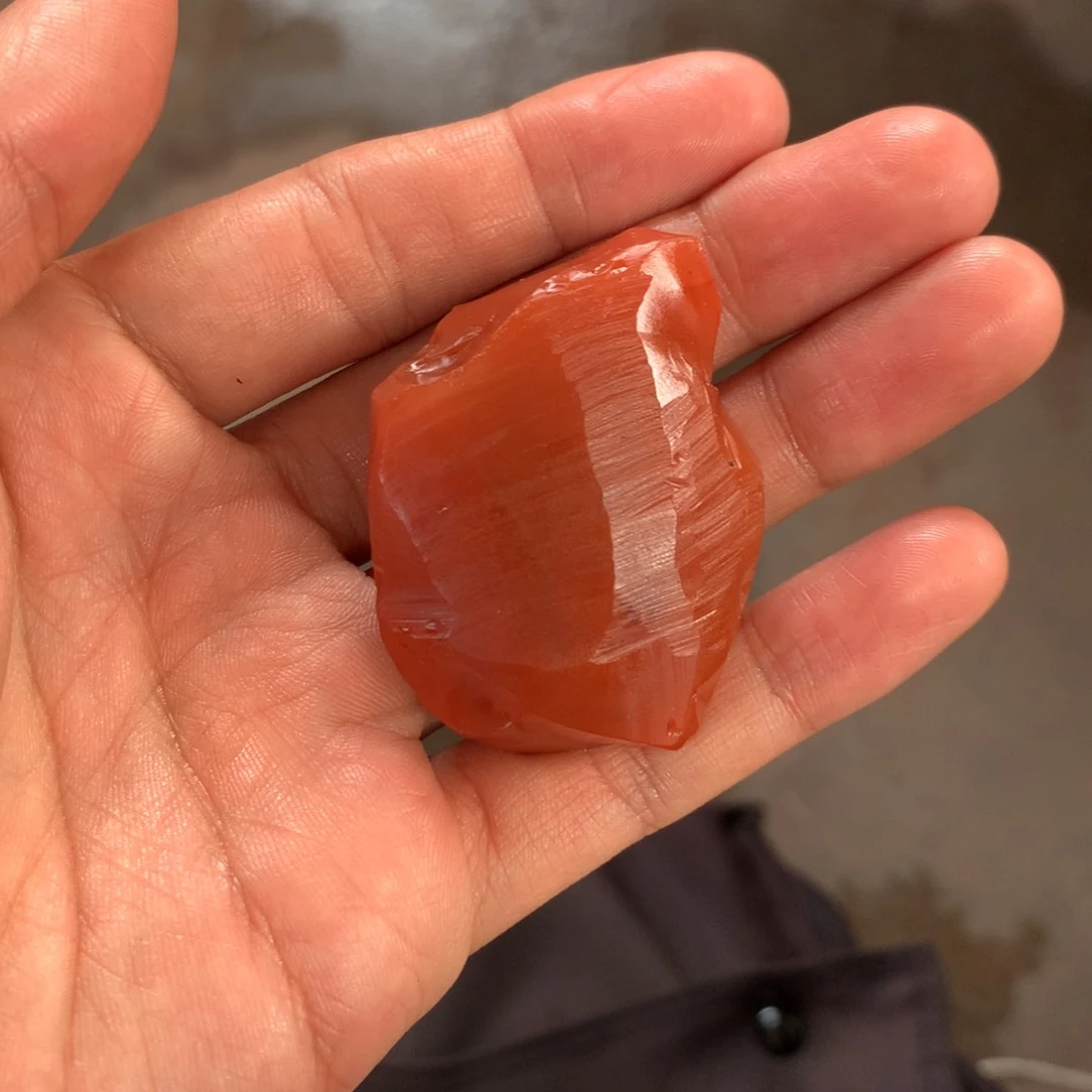 南红玛瑙挂件未镶嵌