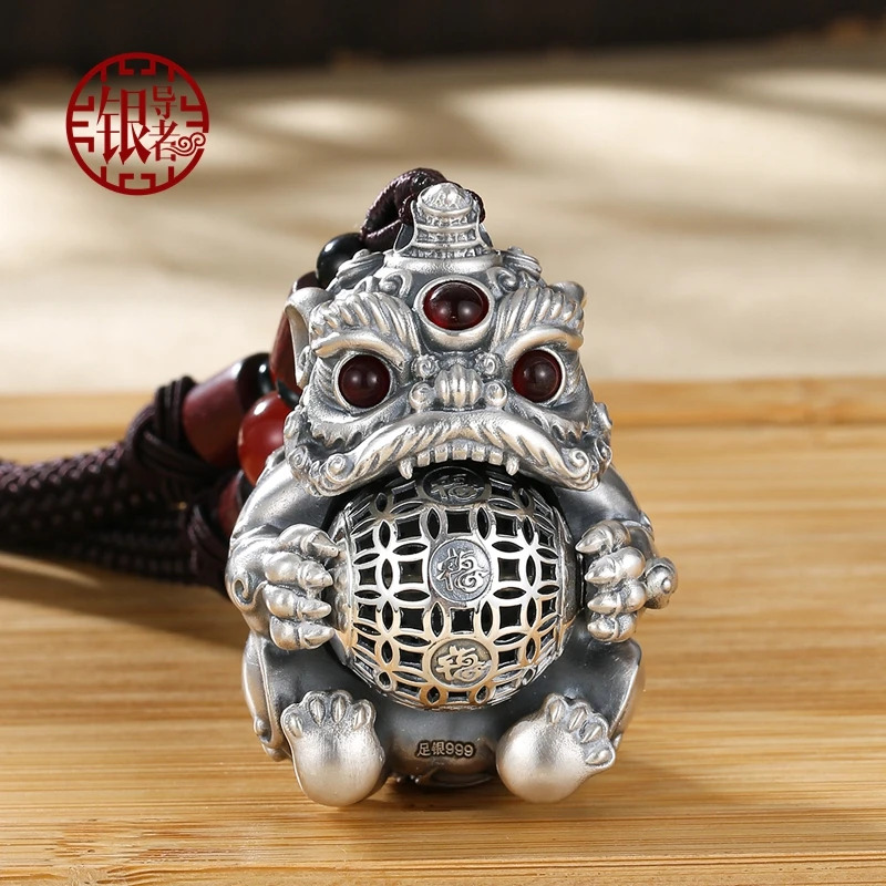 足银银制品 足银999国风潮醒狮手把件汽车载摆件狮子头舞狮挂饰珠