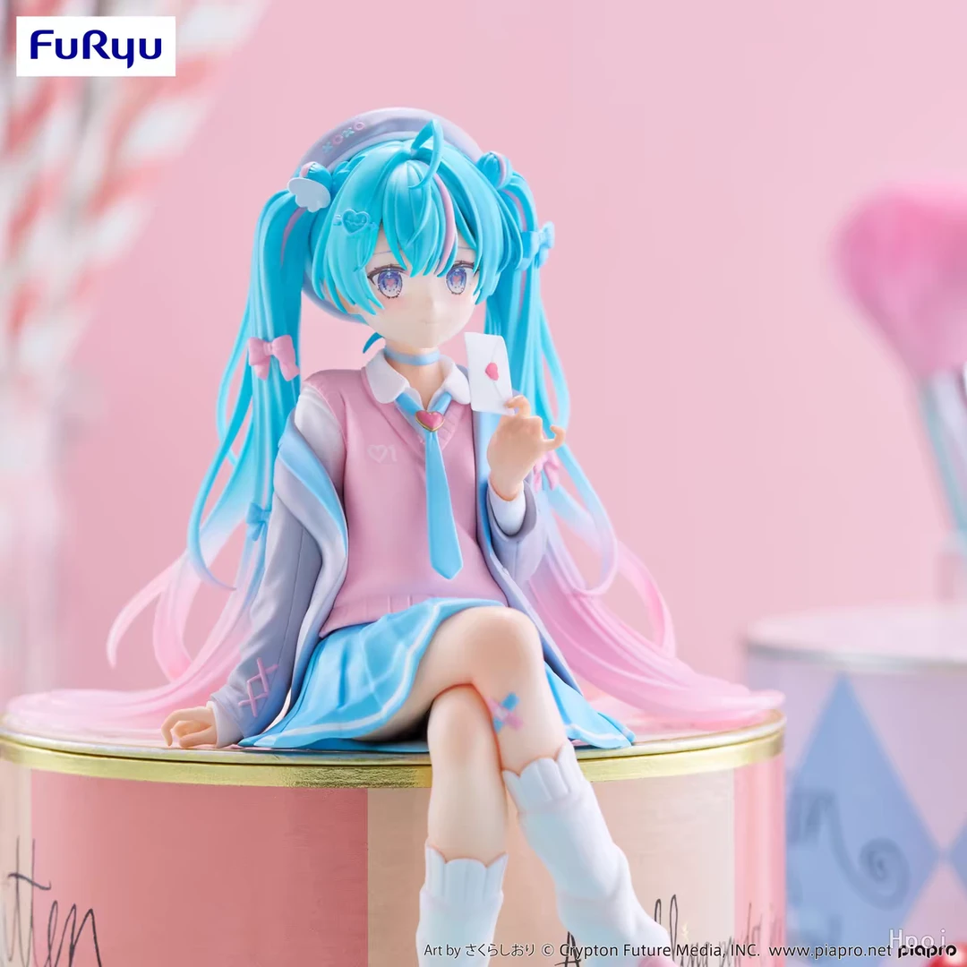 FuRyu 初音未来 压泡面 恋爱的西装外套 MIKU 手办景品