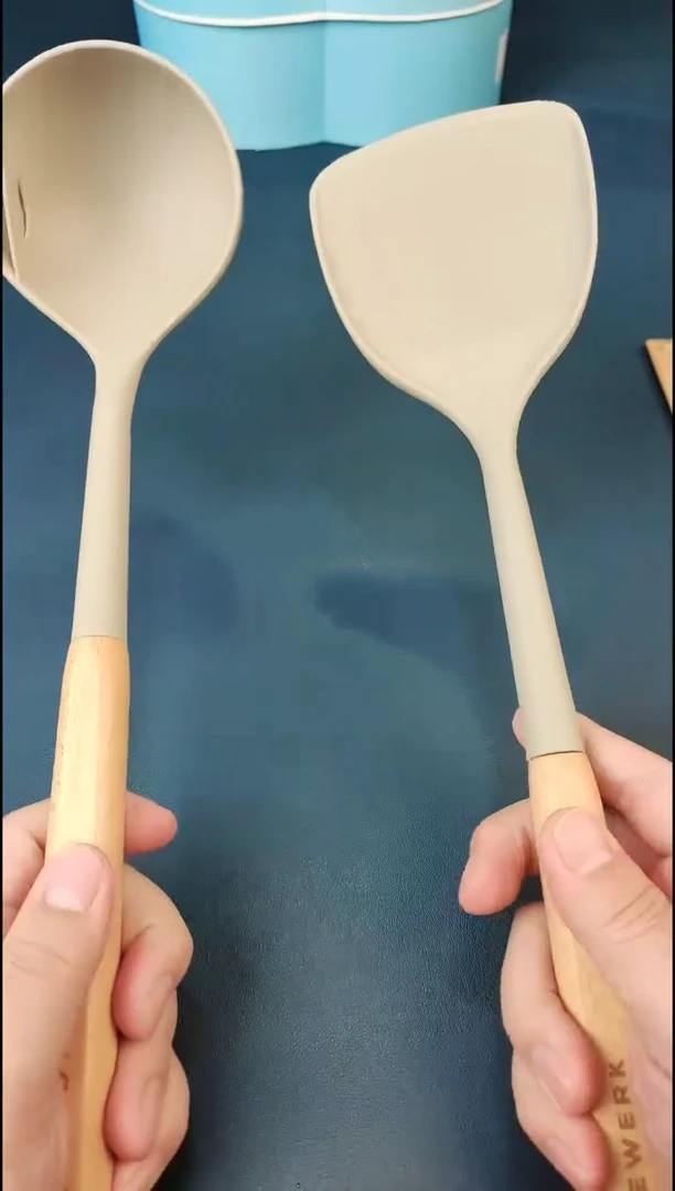 【闪购商品】杯老号新开，新手主播，支持点菜。