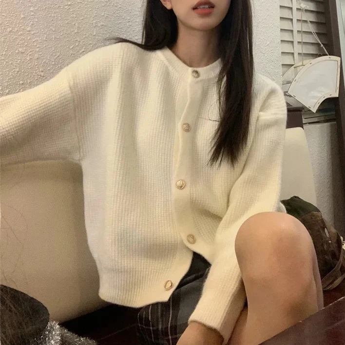 小香风慵懒风圆领针织开衫毛衣女秋冬季新款软糯纯色百搭上衣外套