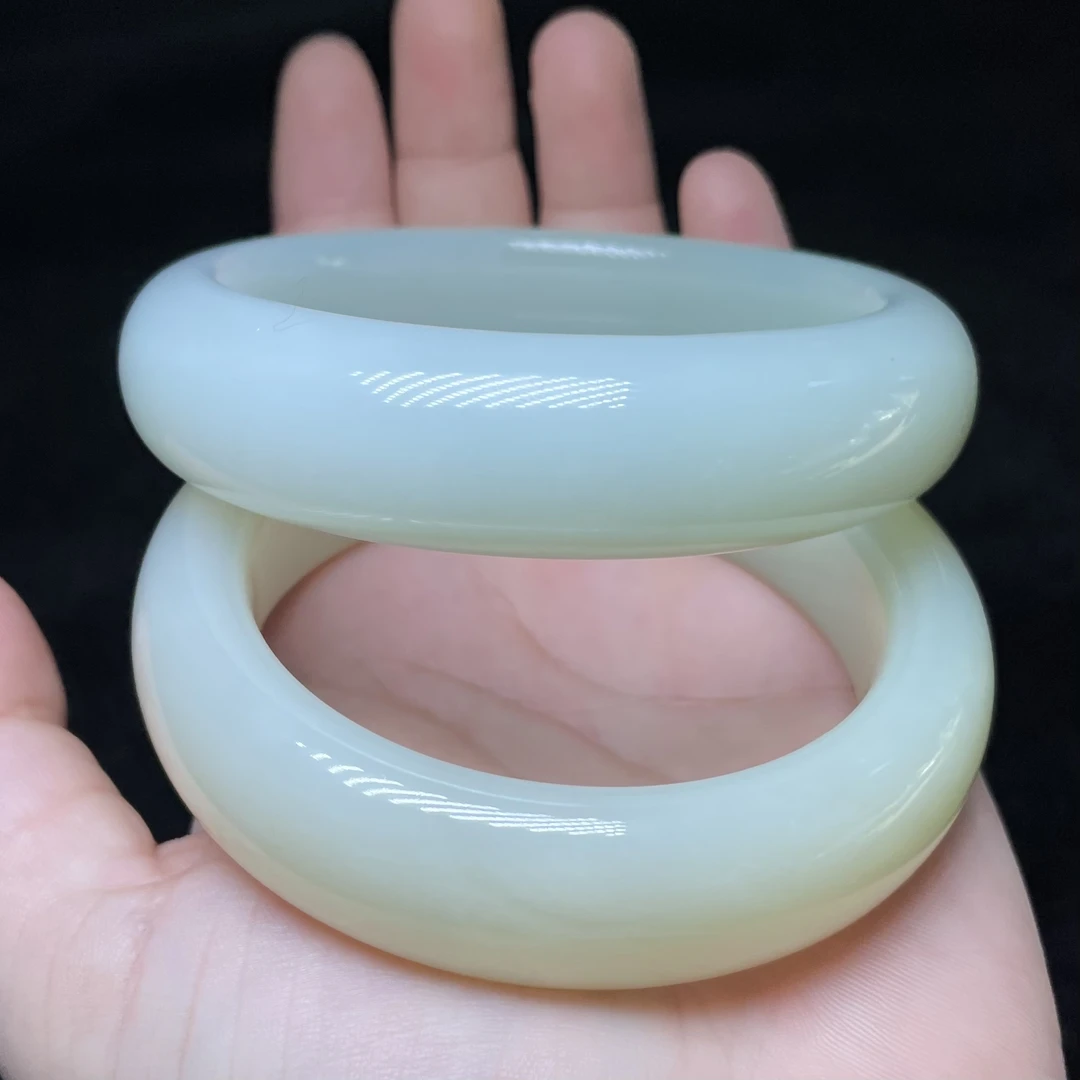 菲菲珠宝好*和田玉手镯/多样性发一