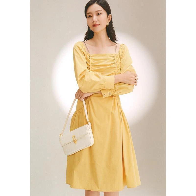 13181【简系列】方领设计感连衣裙25921303