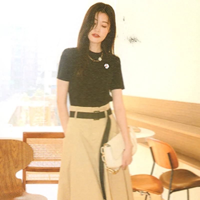 24876【她系列】黑色减龄休闲印花短袖T恤232TTSY016