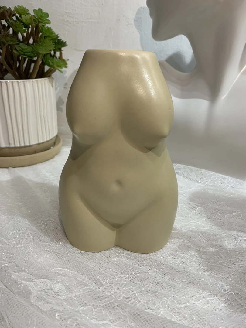 北欧伊甸园创意个性艺术插干花陶瓷装饰花瓶桌面装饰摆件 微瑕x23