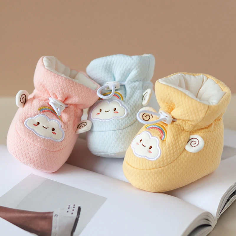 冬季0-12月婴儿棉鞋软底护脚保暖新生儿鞋子鞋袜不掉鞋宝宝