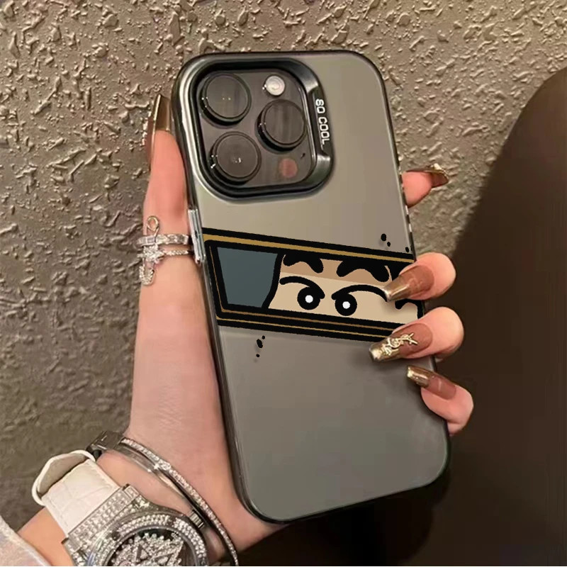 创意卡通蜡笔小新手机壳苹果15pro防摔个性华为mate60pro磨砂全包