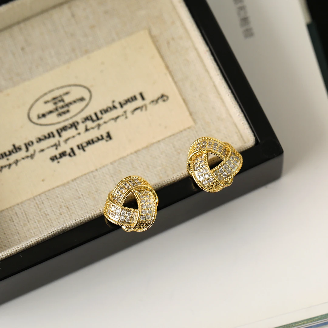 铜合金耳饰 叁拾【回旋】简约轻奢三角法式缠绕时尚百搭耳钉