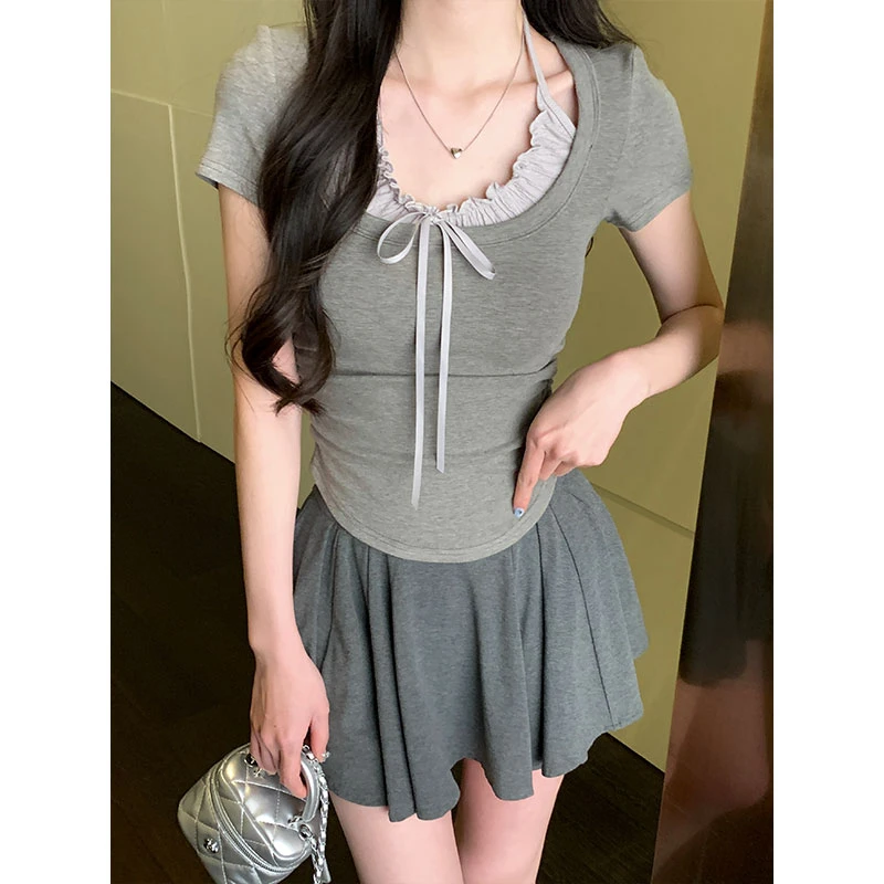 MAO猫小姐辣妹假两件拼接挂脖T恤女夏季设计感修身短袖褶皱上衣