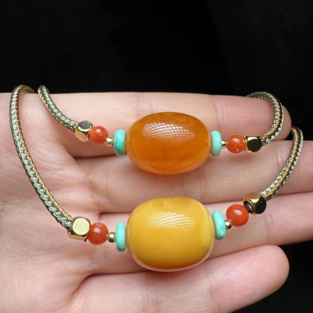 【曹掌柜精选】27  G3549-蜜蜡吊坠-尺寸不一-多样性发其一