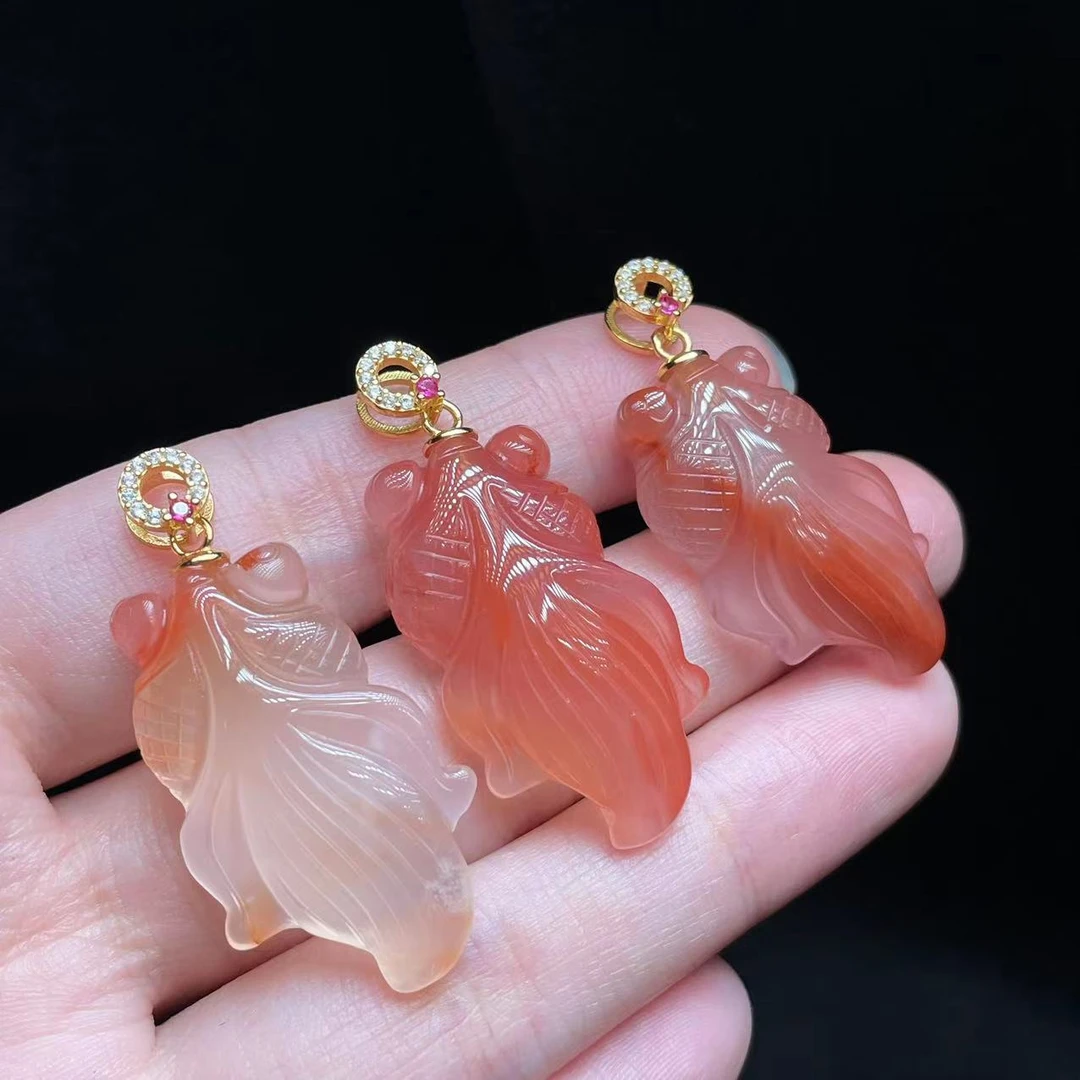 【曹掌柜精选】31 G5042-s925银镶嵌南红吊坠-尺寸不一多样性发其一