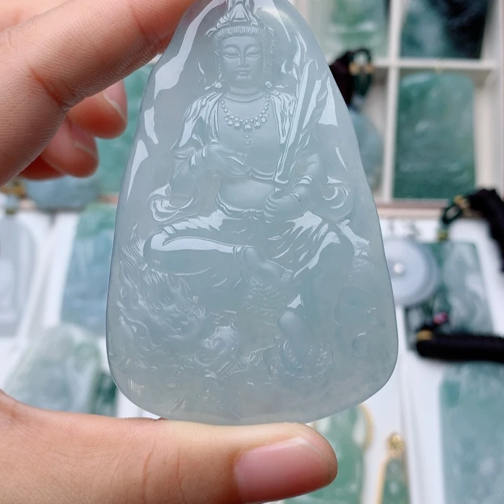 翡翠颈饰未镶嵌张*文殊菩萨