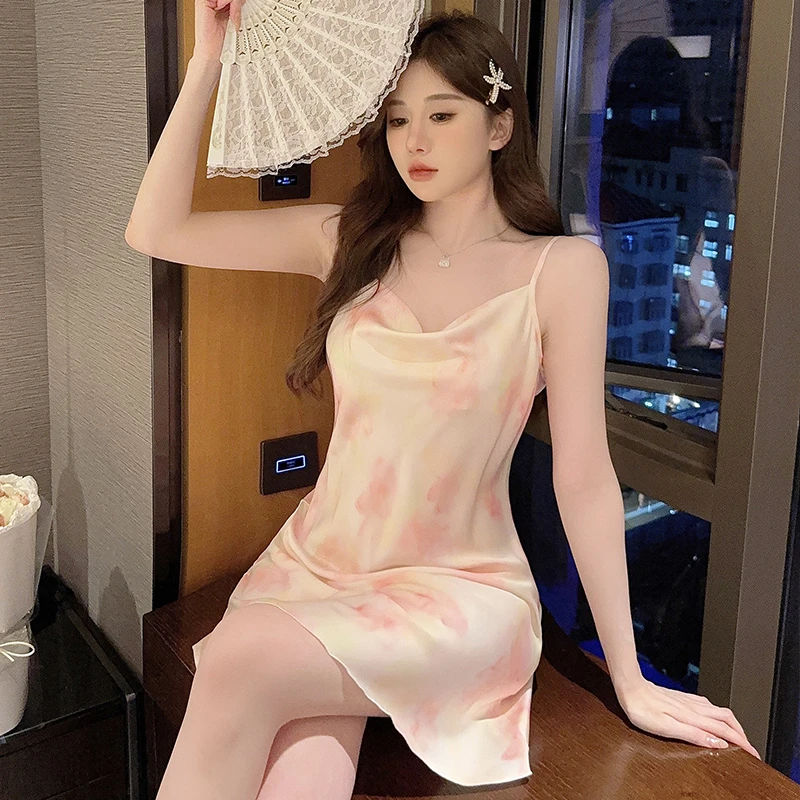 冰雪丝吊带睡裙女士夏季新款性感荡领冰凉感胭脂粉短款家居服