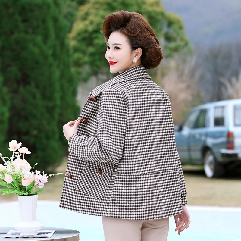 妈妈春装格子外套中年女士衣服中老年人春秋装2023新款洋气薄上衣