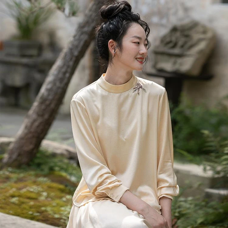 牧衣游原创 重磅桑蚕丝手工刺绣衬衫新款立领极简中式上衣 似锦