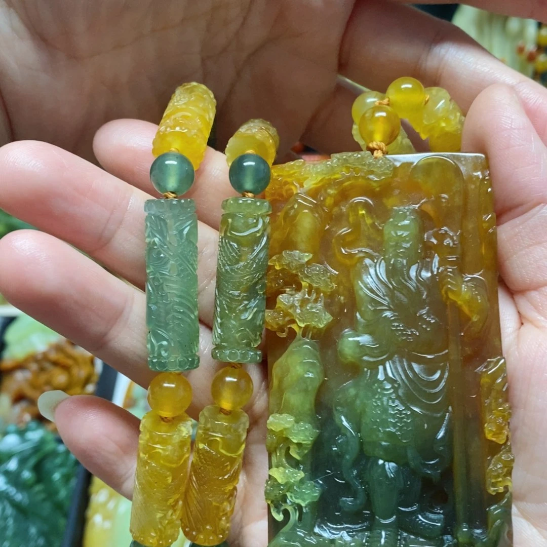 岫玉吊坠(赠链)未镶嵌曲*人