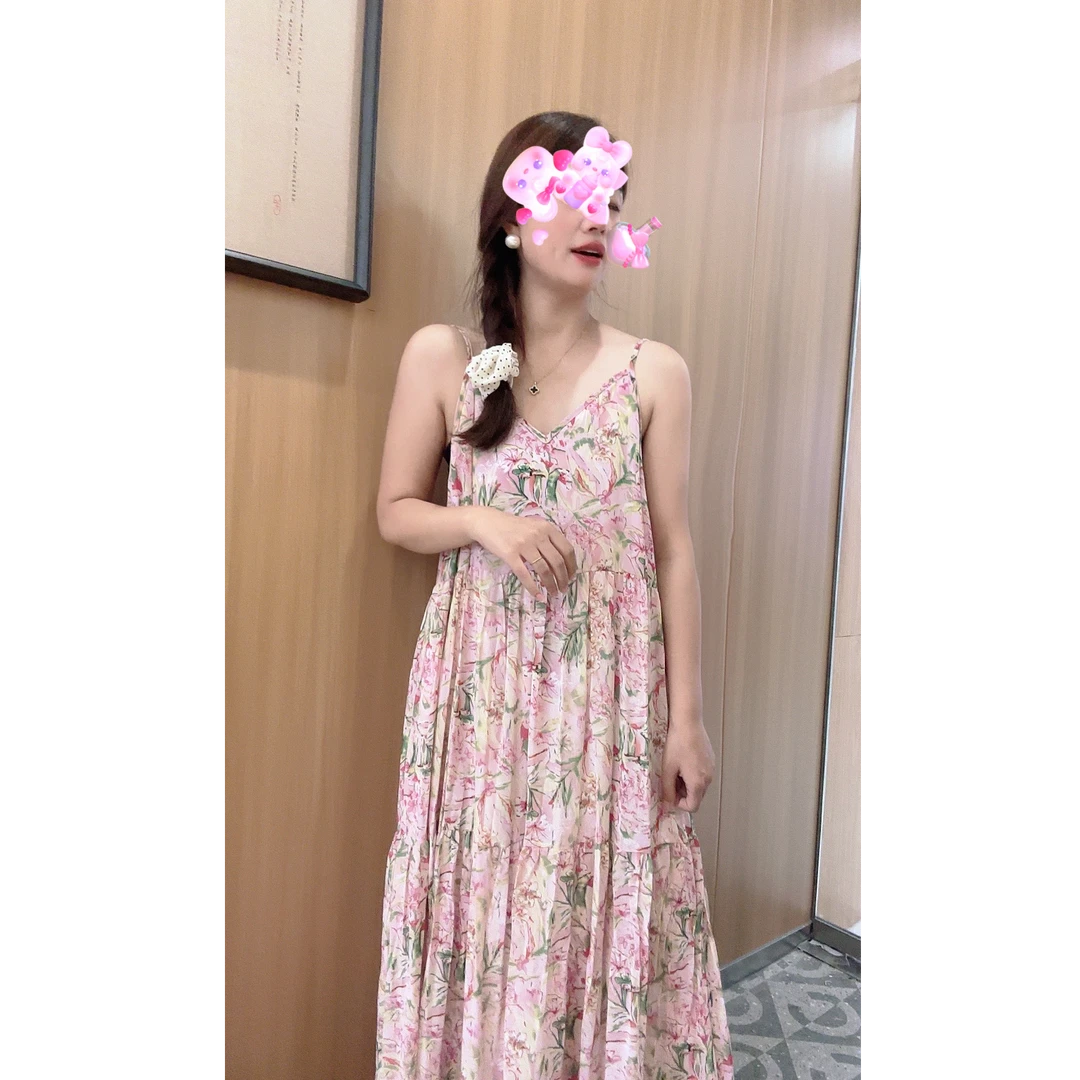 【桃花粉】V领温柔粉色显瘦褶皱吊带连衣裙（单件）