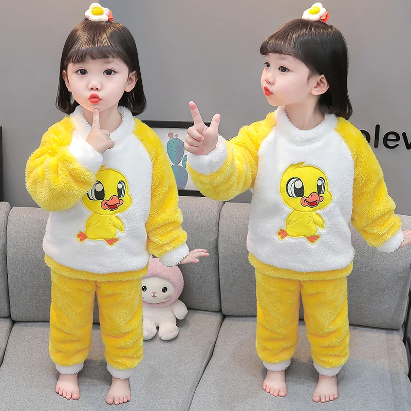 儿童秋冬睡衣法兰绒女孩家居服加绒加厚款小童宝宝女童冬季珊瑚绒