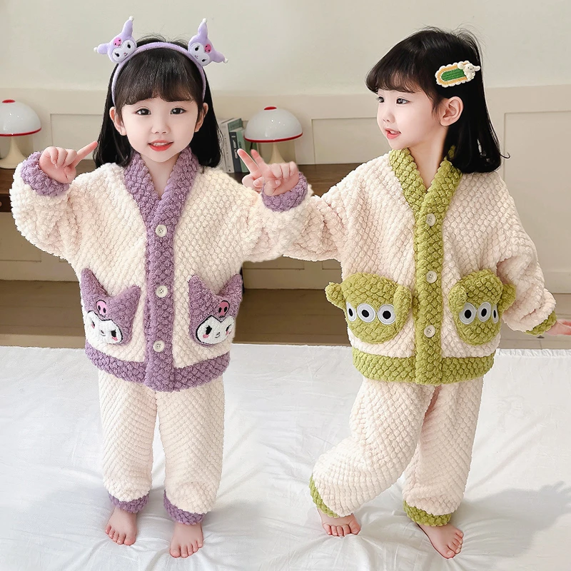女童珊瑚绒睡衣秋冬款保暖儿童家居服女孩宝宝冬款开衫雪糕绒套装